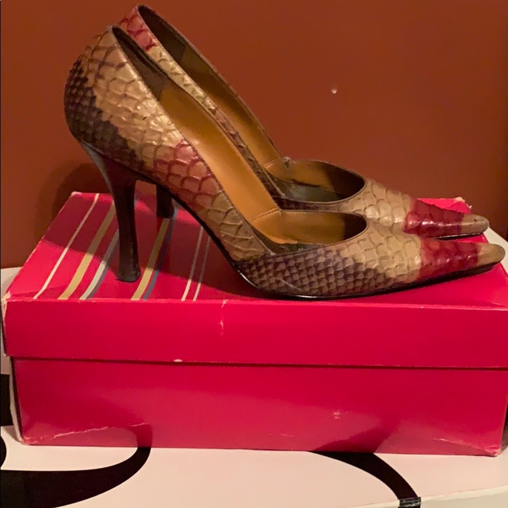 Snake Skin pump